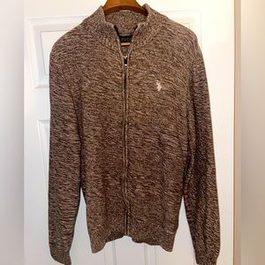 This is a stylish Ralph Lauren Assn. Zip Up Sweater.  Size M-L
